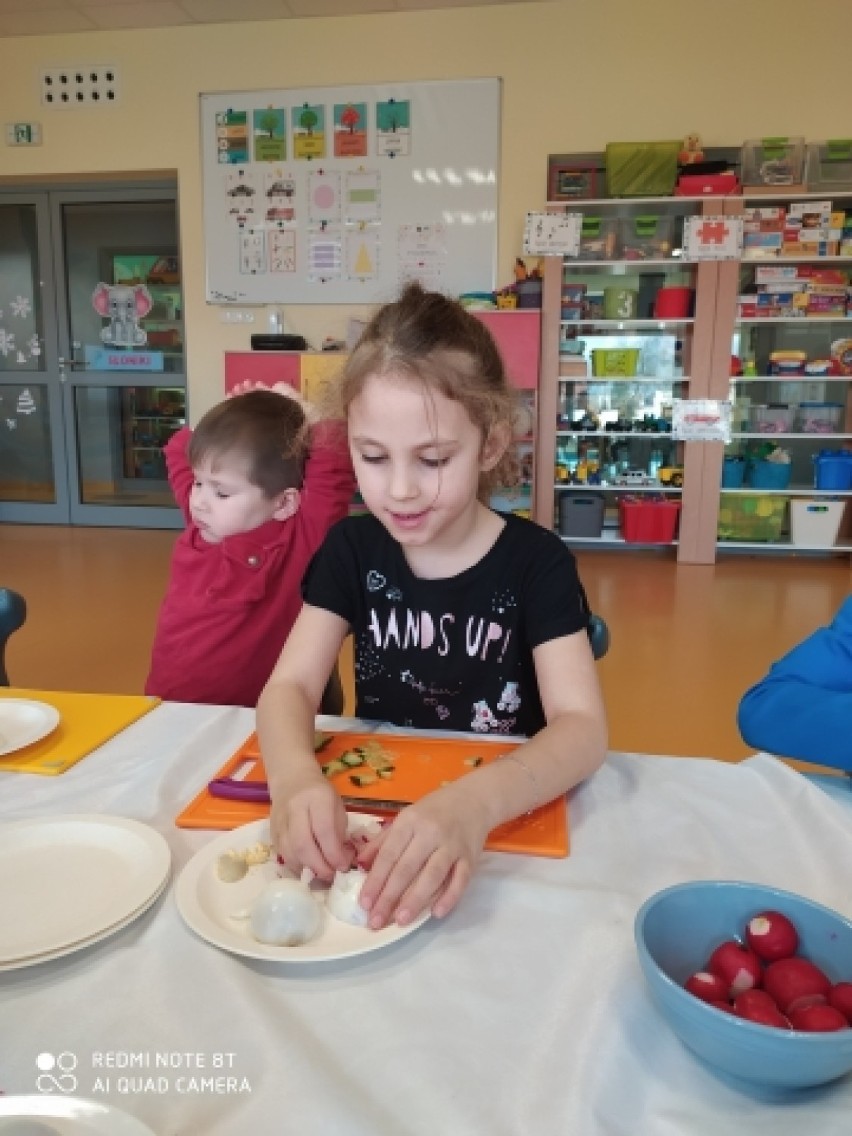 Pizza, owocowe zwierzątka i kanapki na warsztatach w Dobroszycach