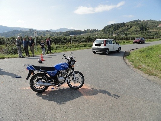 Wypadek Łososina Dolna: ranna 62-letnia motocyklista [ZDJĘCIA]