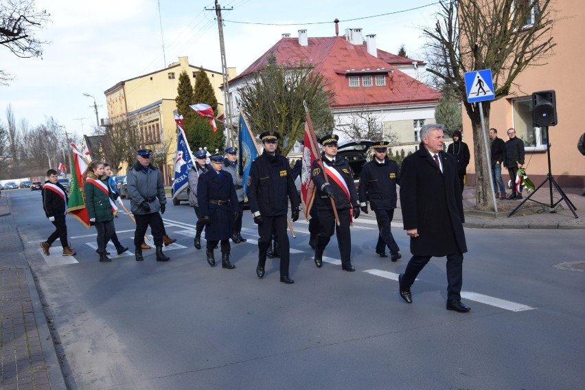 Dzień Żołnierzy Wyklętych w Zduńskiej Woli. Uroczystości przy pomniku [zdjęcia]