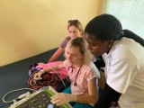 Zespół medyczny z "Żeromskiego" ma w Tanzanii pełne ręce roboty. Mija kolejny tydzień misji medycznej