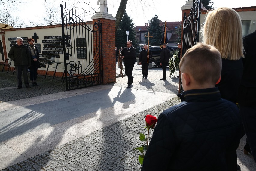 Pogrzeb Piotra Kijanki w Mielcu. Mszę odprawił przyjaciel rodziny [ZDJĘCIA]