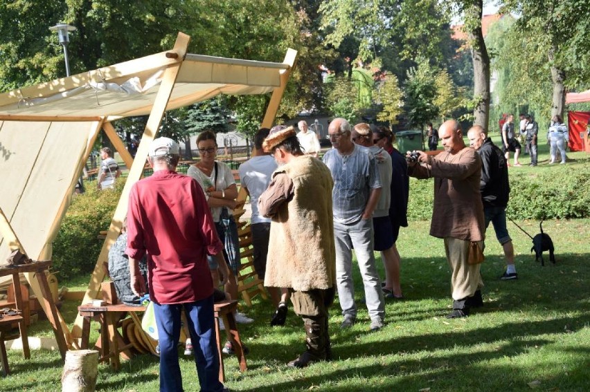 Piknik Historyczno-Krajoznawczy w Chodzieży: Zabawa w klimacie średniowiecza [FOTO]