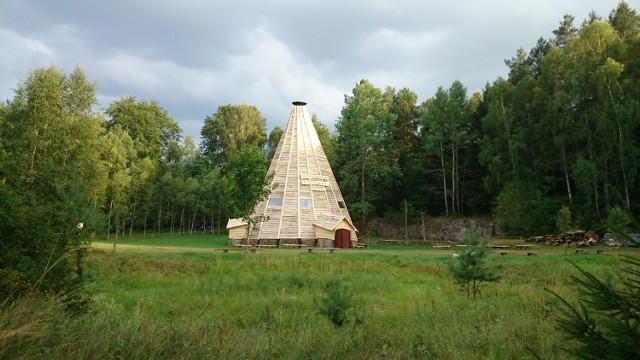 Myśliwski wigwam został odbudowany