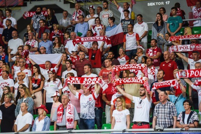 Kibice świetnie się bawili na meczu Polska - Niemcy w bydgoskiej Łuczniczce. Stworzyli świetną atmosferę, a siatkarki odwdzięczyły się kapitalną grą 


Pogoda na dzień (07.06. 2018)/Kujawsko-Pomorskie
Źródło:TVN Meteo

