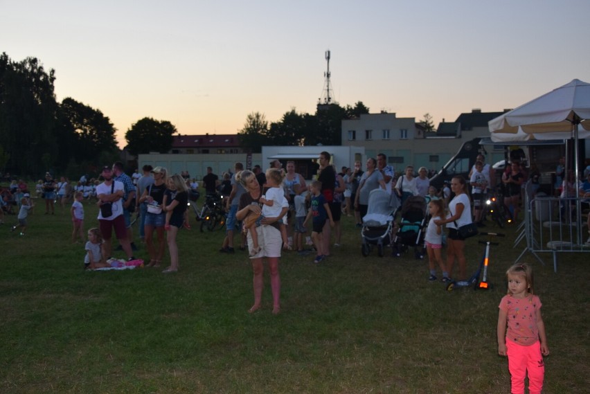 Taneczne zakończenie lata na Bulwarach nad Czarną Hańczą. Zobacz, jak bawili się Suwalczanie 