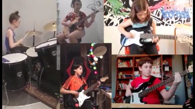 Dzieci z sekcji rockowej Żarskiego Domu Kultury nagrały kawałek Blues Brothers