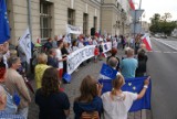 Kaliszanie po raz kolejny pikietowali przed gmachem sądu w Kaliszu [FOTO, WIDEO]