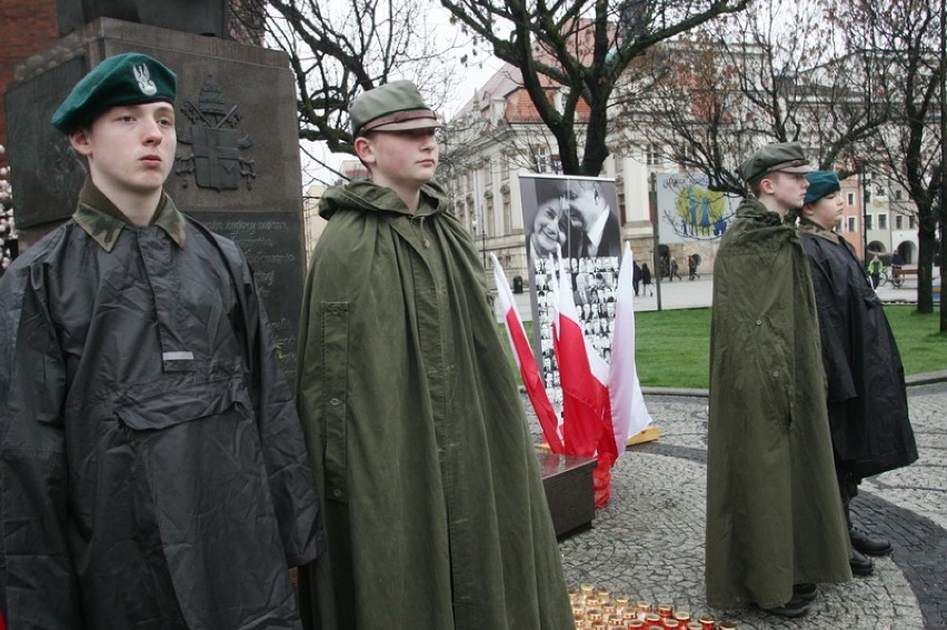 Marsz Pamięci w Legnicy (ZDJĘCIA)