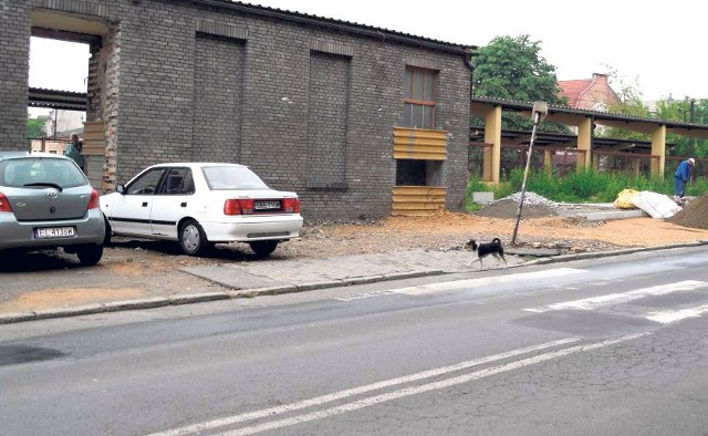 Do końca czerwca 2012 roku na ul.  Sienkiewicza w Będzinie ma powstać nowy parking dla samochodów