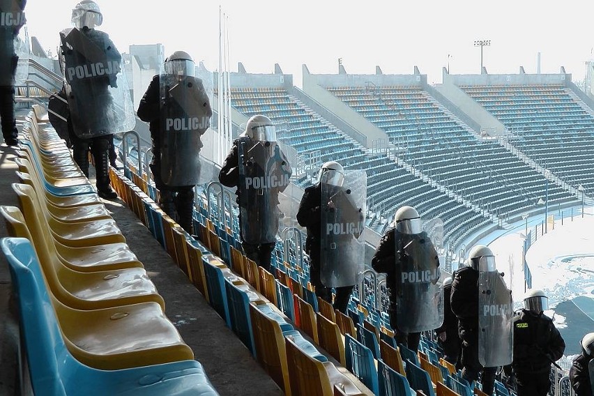 Policjanci przygotowywali się do... sezonu piłkarskiego