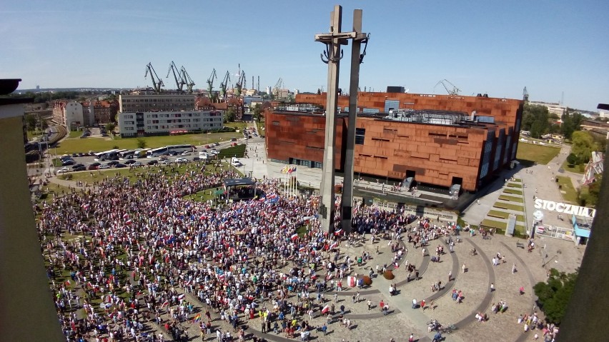 Gdańsk: Protest na placu Solidarności w sobotę, 22 lipca [RELACJA, WIDEO, ZDJĘCIA]