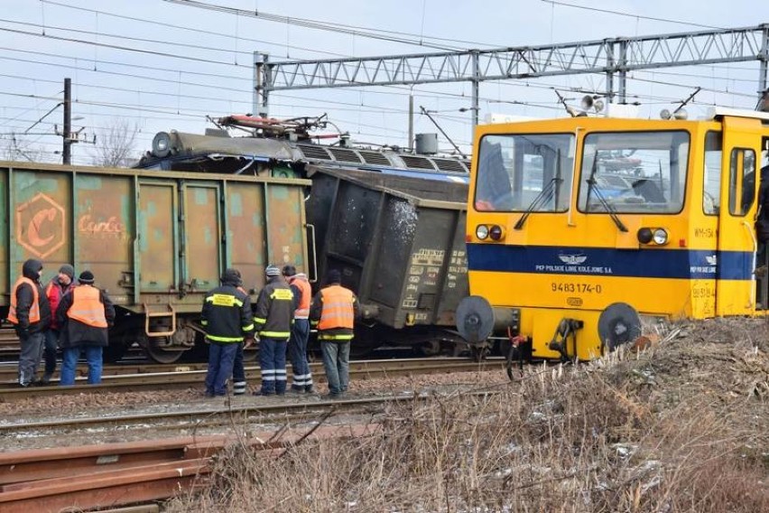 W Inowrocławiu zderzyły się pociągi [zdjęcia]