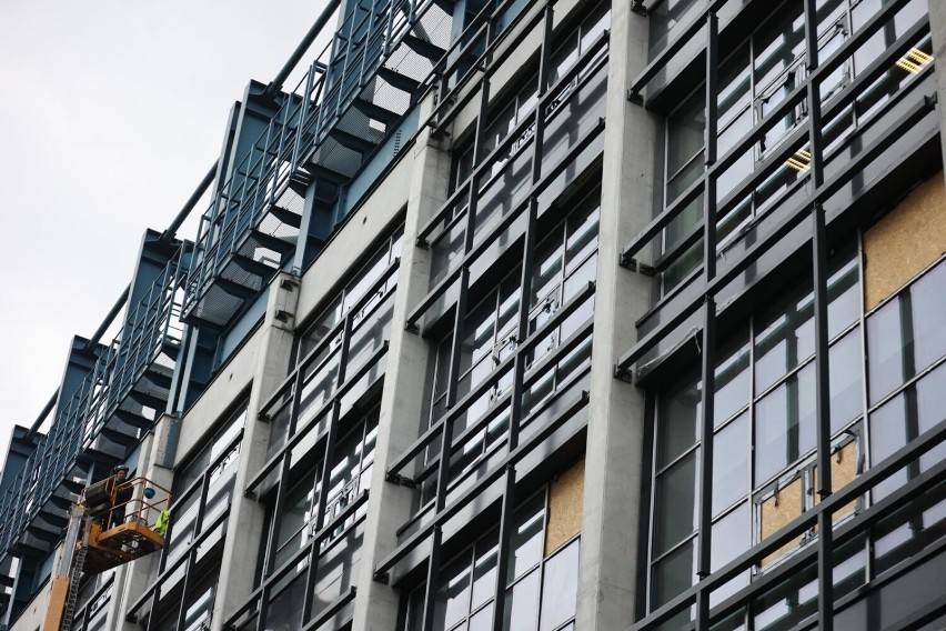 Stadion bez dna. Na remont obiektu Wisły Kraków wydadzą prawie 9 mln zł więcej. Dzięki temu naprawią zadaszenie