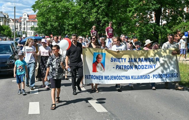 Marsz dla Życia i Rodziny w Bydgoszczy 2024 - zdjęcia.