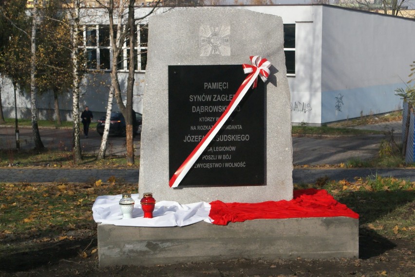 Pomnik Synów Zagłębia Dąbrowskiego stanął ponownie na...