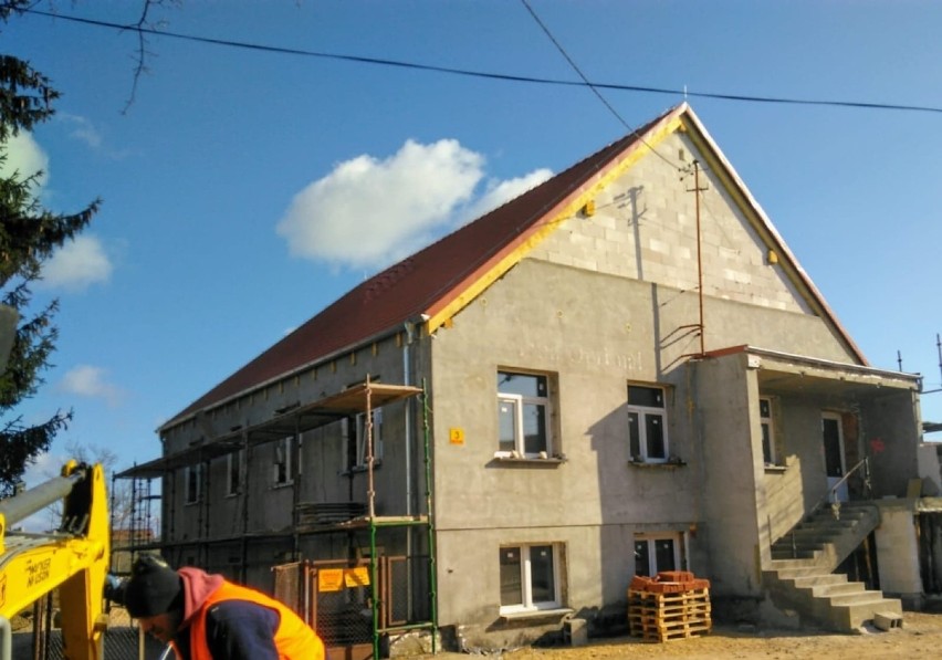 Budynek w Szczańcu po modernizacji jest nie do poznania