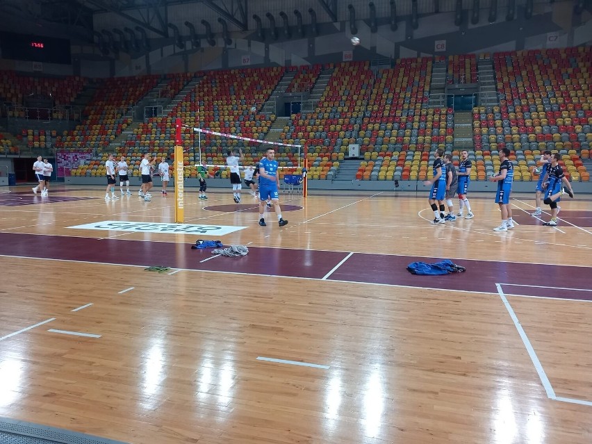 METPRIM Volley Radomsko przygotowuje się do turnieju o awans...