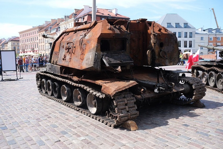 Zniszczone rosyjskie czołgi w Warszawie. Spektakularna wystawa "Za wolność naszą i waszą"