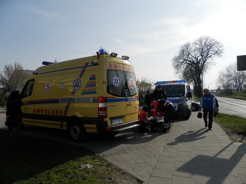 Policja i pogotowie wezwani dopijanego w Śremie (30.03.2014)...