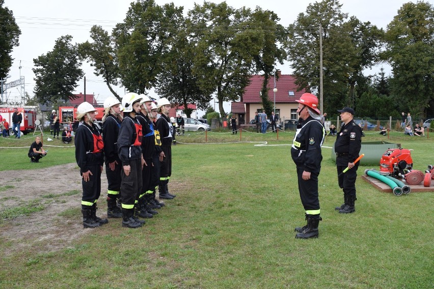 Powiatowe zawody strażackie w Szczańcu