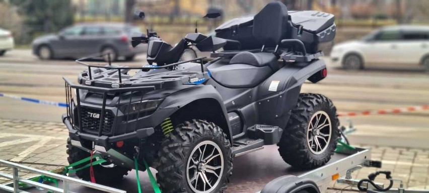 Nowy quad trafił dziś do kłodzkich policjantów. Docelowo będzie służył w Lądku-Zdroju