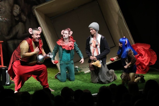 Grupa Coincidentia w koprodukcji z Białostockim Teatrem Lalek rozbawiła dzieciaki zebrane w „Kubusiu” do łez.