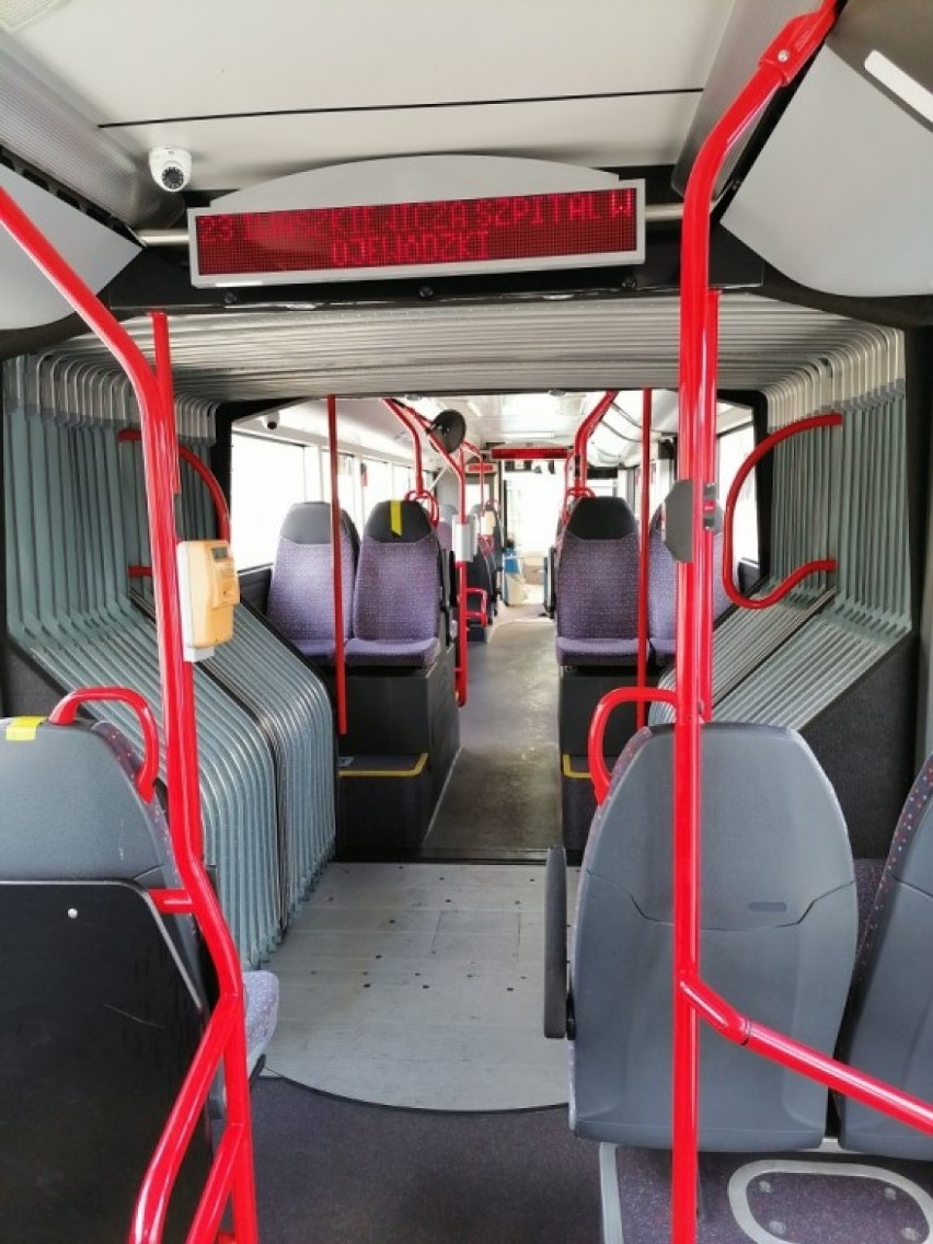 Autobusy przegubowe w Legnicy zastąpią wysłużone Neoplany
