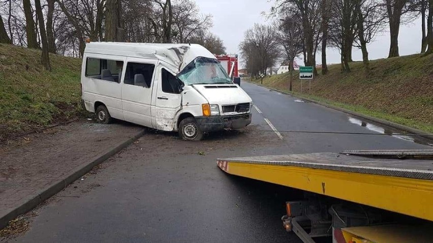 Do wypadku doszło w piątek 15 marca na ul. Kosieczyńskiej w...