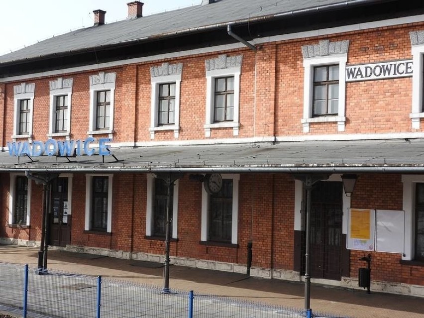 Ambitne plany przebudowy dworca kolejowego w Wadowicach,...