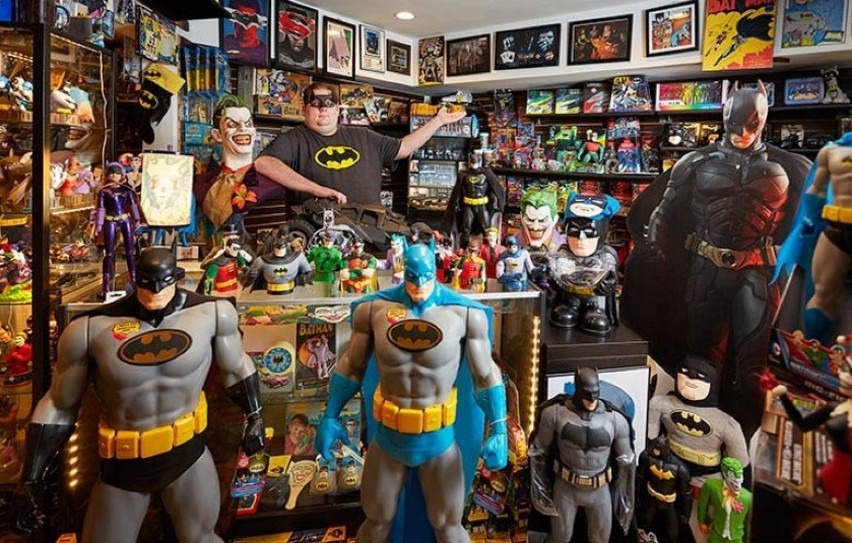 Największa kolekcja pamiątek Batmana należy do Brada Ladnera...