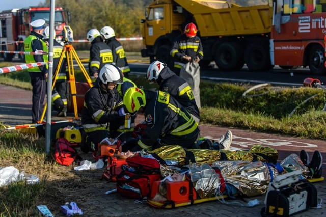 Ćwiczenia Zarządzania Kryzysowego w Zawierciu z poprzednich lat.  Przesuwaj zdjęcia w prawo - naciśnij strzałkę lub przycisk NASTĘPNE.