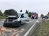 Dwa samochody zderzyły się na drodze krajowej nr 11 w Krzywosądowie. Kierowcy zostali przetransportowani do Szpitalnego Oddziału Ratunkowego