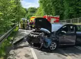 Wypadek w Tropiu na DK75. Cztery osoby ranne. Droga z Nowego Sącza do Brzeska byłą zablokowana w obu kierunkach