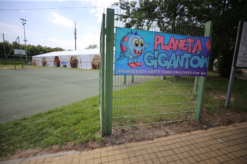 Planeta Gigantów w Chorzowie. To największy kryty park z...