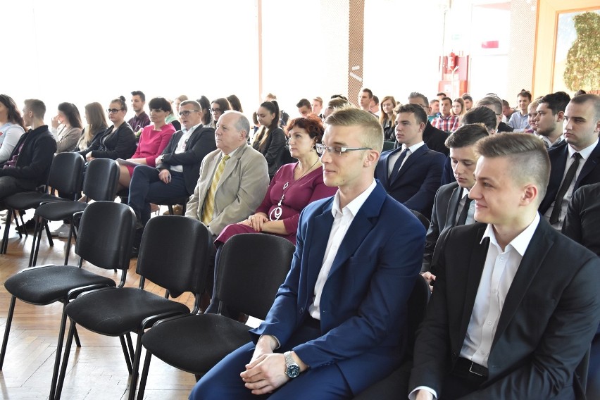 Pożegnanie maturzystów ZSP w Oleśnicy          