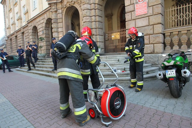 Straż Pożarna Poznań: Ewakuacja sądu przy Młyńskiej