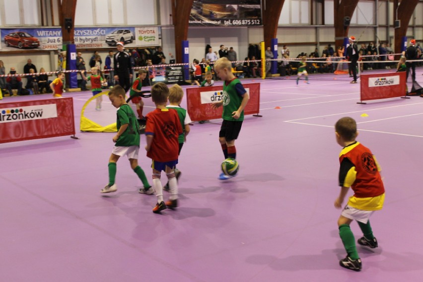 Świebodzińskie dzieciaki grają w turnieju Falubaz Cup 2016 [WIDEO, ZDJĘCIA]