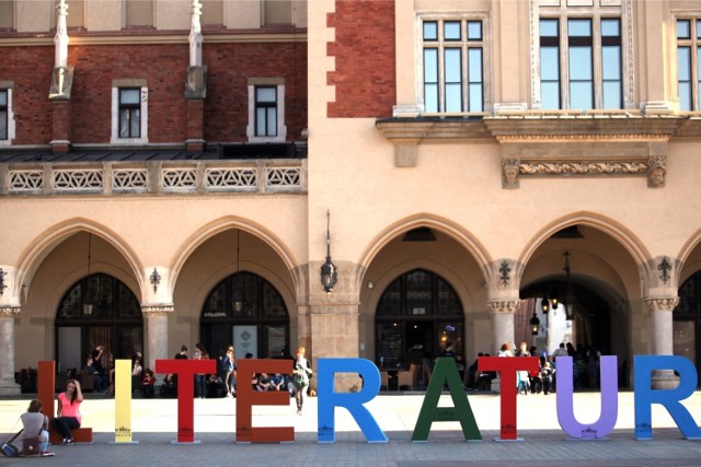 Projekt „Rezydencje Miast Literatury UNESCO – Kraków i Wrocław” jest skierowany do autorów związanych z dwoma polskimi Miastami Literatury, którzy są na początku literackiej kariery.