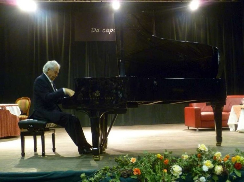 Sławny polski pianista, przyszedł na świat w Chodzieży w...