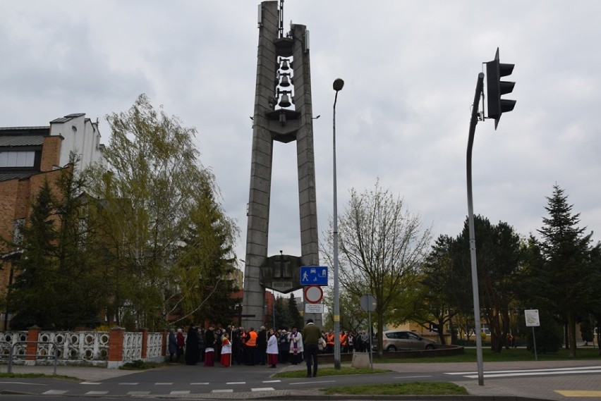 Droga Krzyżowa na osiedlu Przylesie w Lubinie