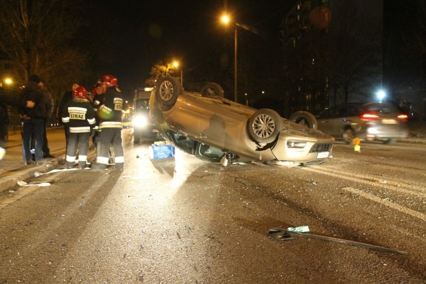 Wypadek na ul. Borowskiej przy skrzyżowaniu z Wieczystą....