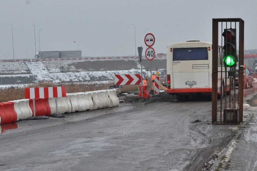 Zmiany organizacji ruchu wymusiła budowa rond na łącznicach...