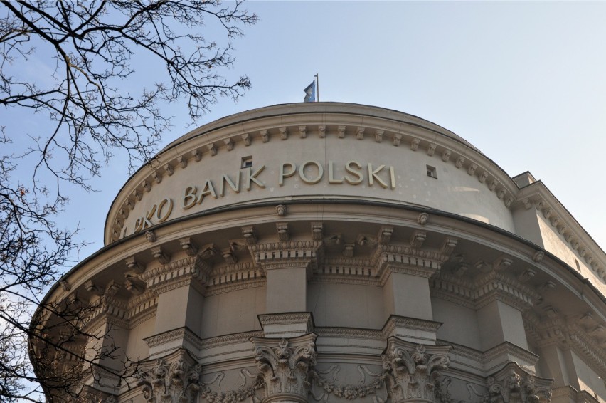 20.02.2015 krakow
ul. wielopole 19-21 - oddzial banku pko...
