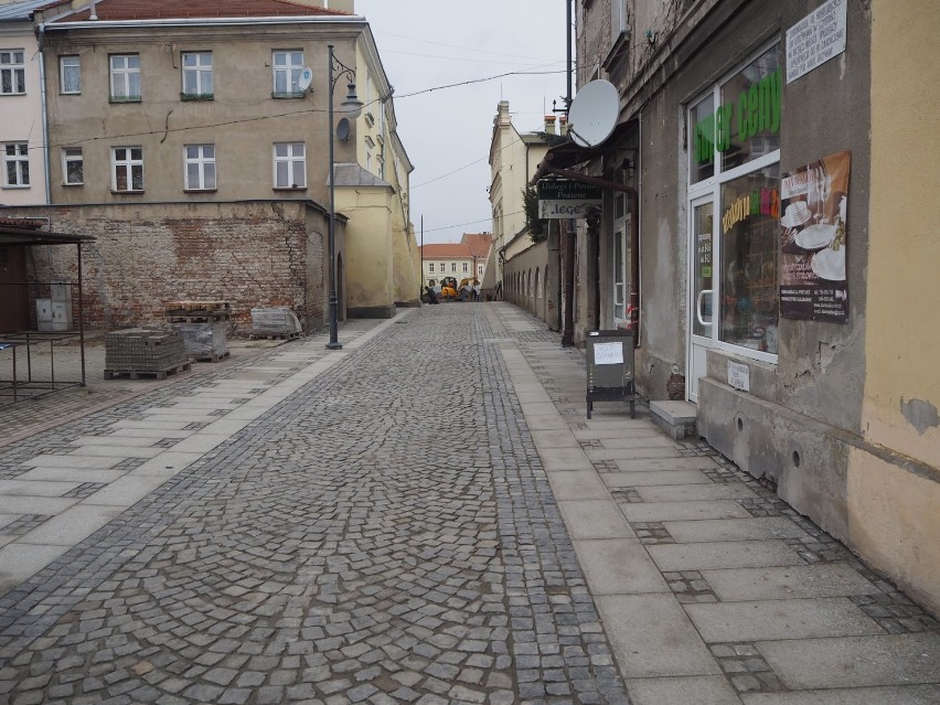 Ulica Trybunalska w Jarosławiu w nowej odsłonie. Zakończył się remont ulicy w Rynku [ZDJĘCIA]