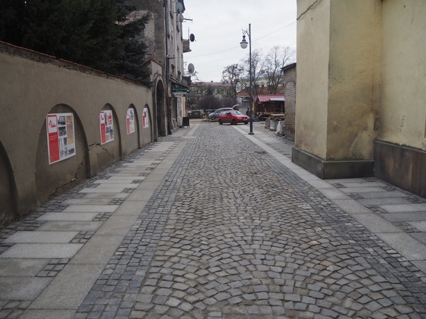 Ulica Trybunalska w Jarosławiu w nowej odsłonie. Zakończył się remont ulicy w Rynku [ZDJĘCIA]