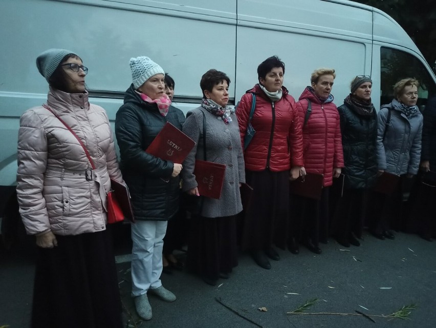 Wieczornica na rynku w Osiecznej