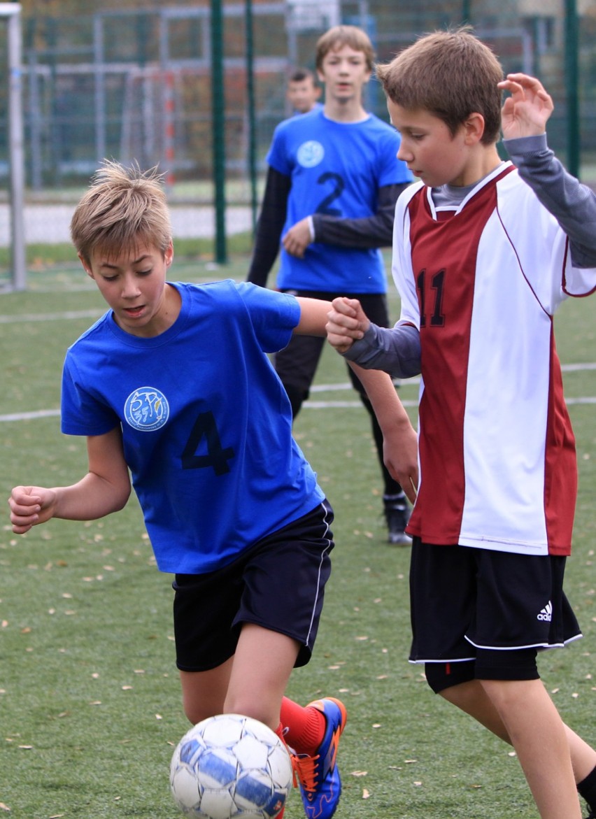 Toruń: Rozgrywki szkolne w piłce nożnej [ZDJĘCIA]