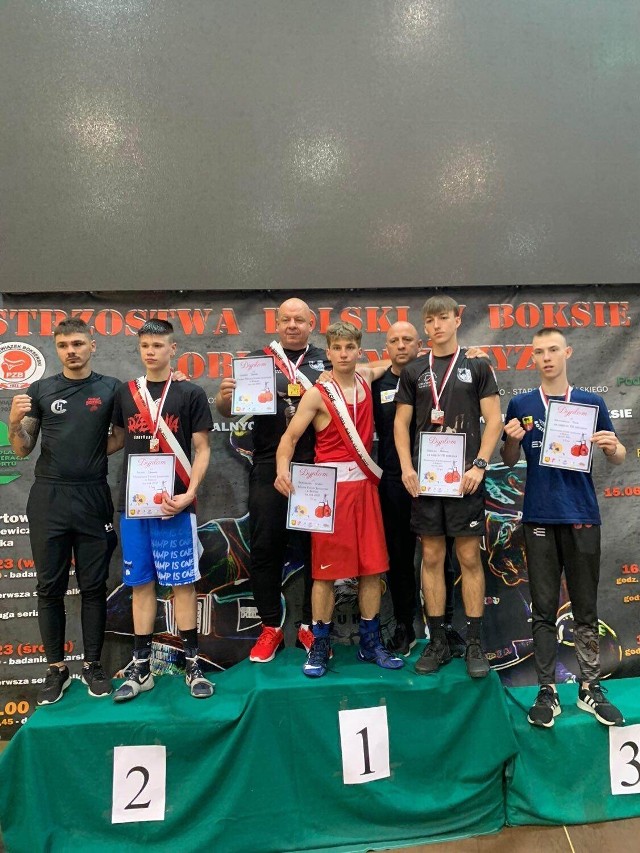Złoty i trzy brązowe to dorobek włocławskich bokserów Championa podczas mistrzostw Polski Juniorów 2023