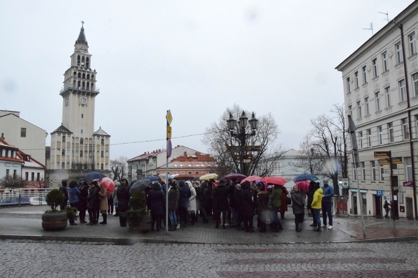 Protest pracowników Sądu Okręgowego w Bielsku-Białej [ZDJĘCIA]