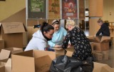 Mieszkańcy Oświęcimia z pomocą dla Ukrainy. Trwa zbiórka darów na rzecz mieszkańców i uchodźców z Ukrainy [ZDJĘCIA]